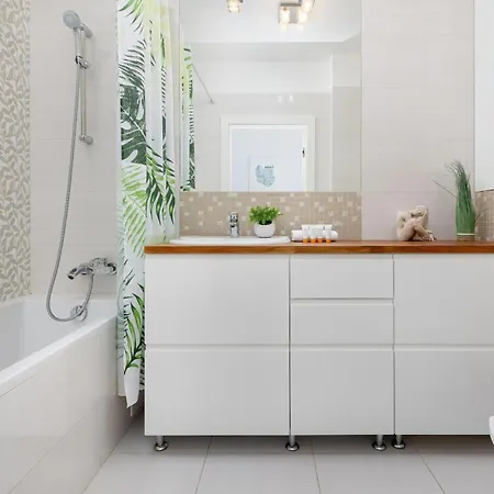 Cosy With Parking Nowaka-jezioranskiego Praga By Renters Apartment Warsaw