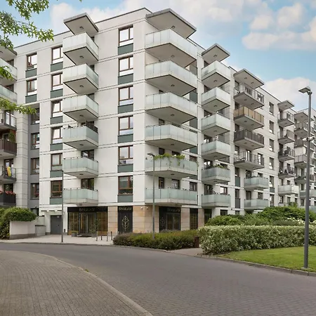 Apartment Cosy With Parking Nowaka-jezioranskiego Praga By Renters *