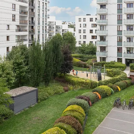 Apartment Cosy With Parking Nowaka-jezioranskiego Praga By Renters *